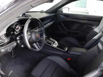 PORSCHE 992 911 Carrera T