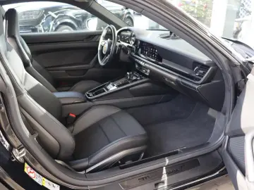 PORSCHE 992 911 Carrera T