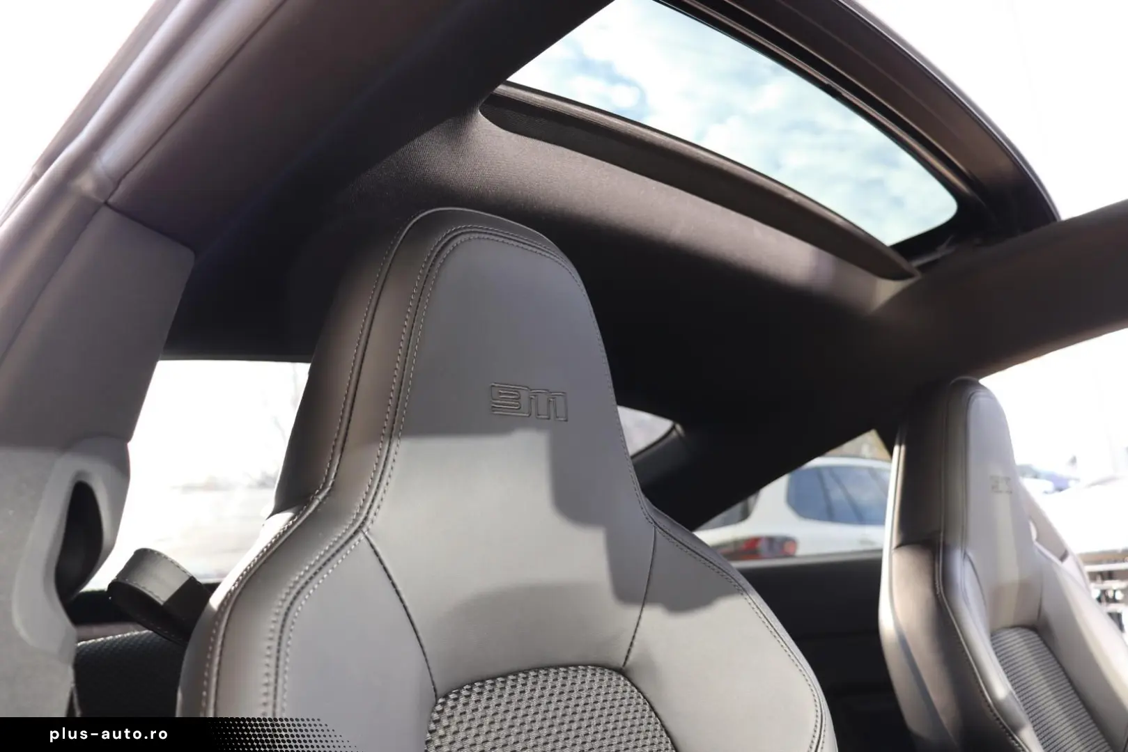 PORSCHE 992 911 Carrera T