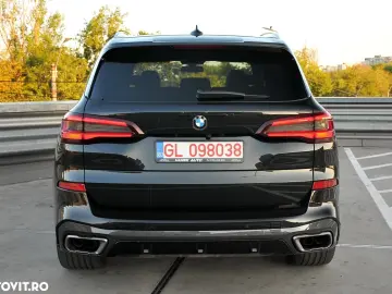 BMW X5 M M50i