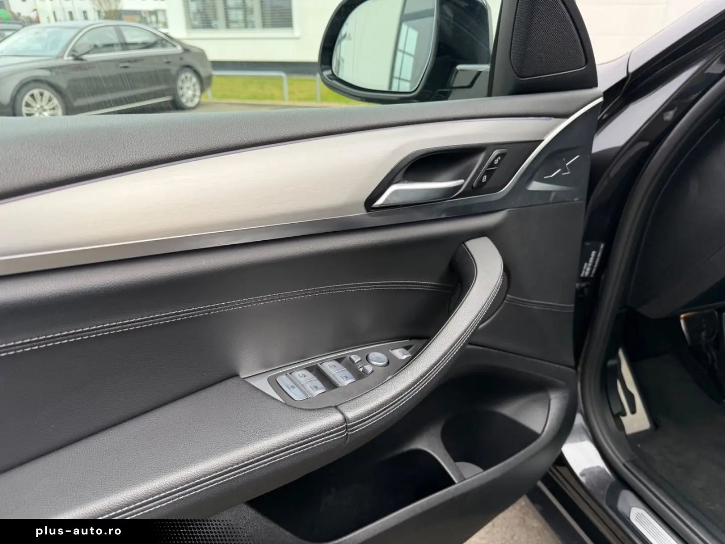 BMW X4 xDrive 20 d M Sport Pano Leder Head-up Side-A