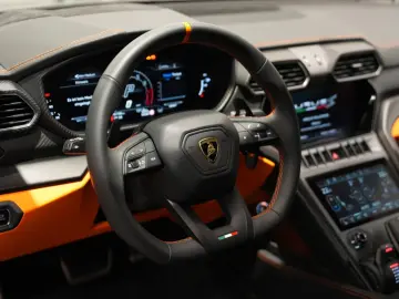 LAMBORGHINI Urus S   Matt Carbon Interior   Grigio China