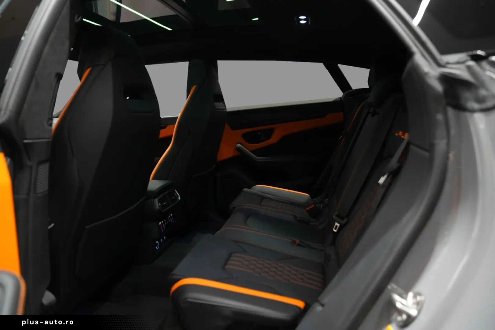 LAMBORGHINI Urus S   Matt Carbon Interior   Grigio China
