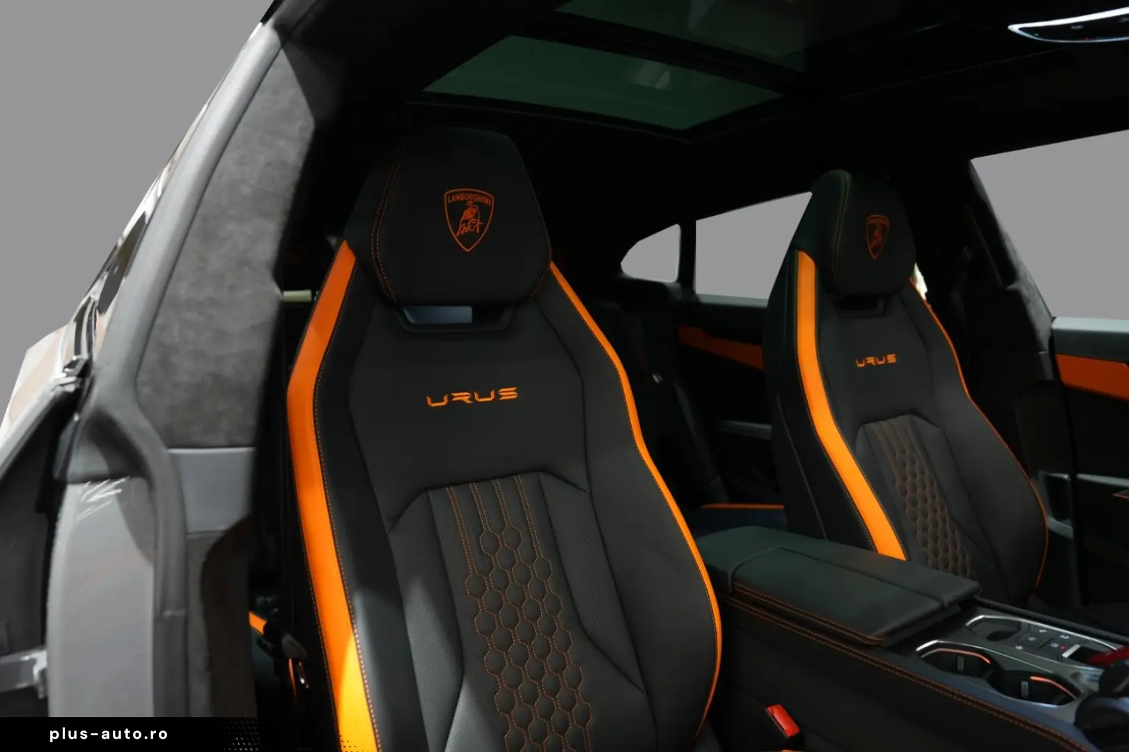 LAMBORGHINI Urus S   Matt Carbon Interior   Grigio China