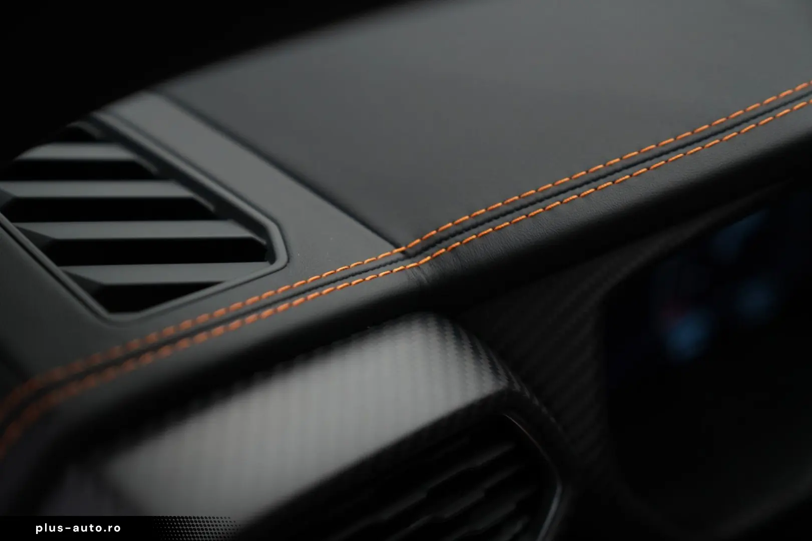 LAMBORGHINI Urus S   Matt Carbon Interior   Grigio China