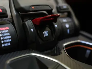 LAMBORGHINI Urus S   Matt Carbon Interior   Grigio China