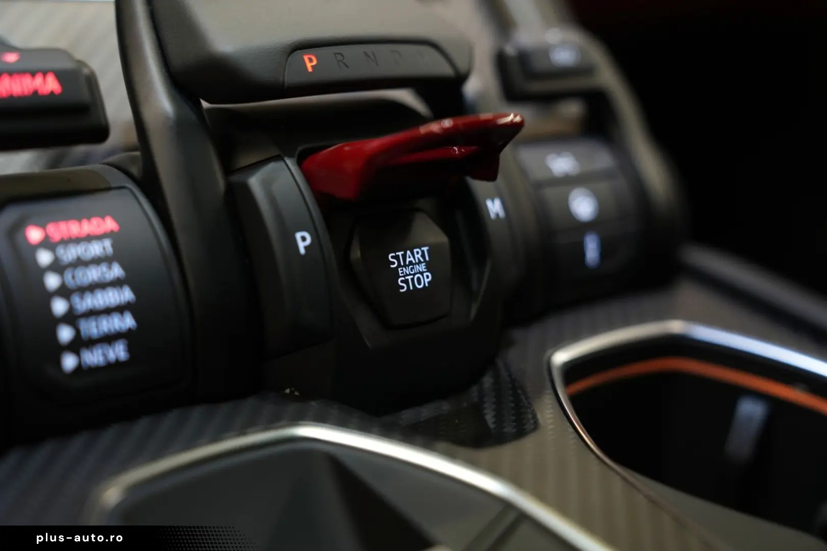 LAMBORGHINI Urus S   Matt Carbon Interior   Grigio China