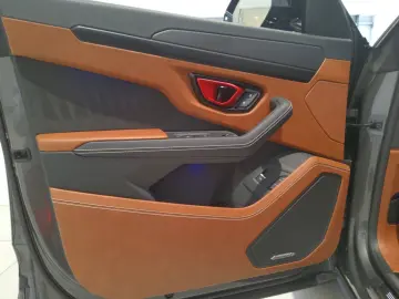 LAMBORGHINI Urus S Pano Massage Nachtsicht RearView Lenkradh