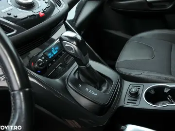 Ford Kuga 2.0 TDCi 4x4 Aut. Titanium