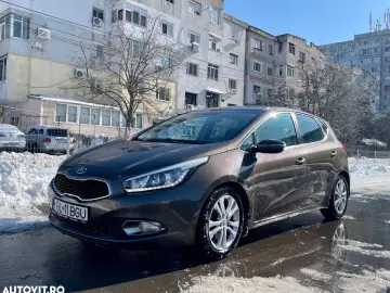 Kia Ceed 1.6 CRDi 128 ISG Platinum Edition