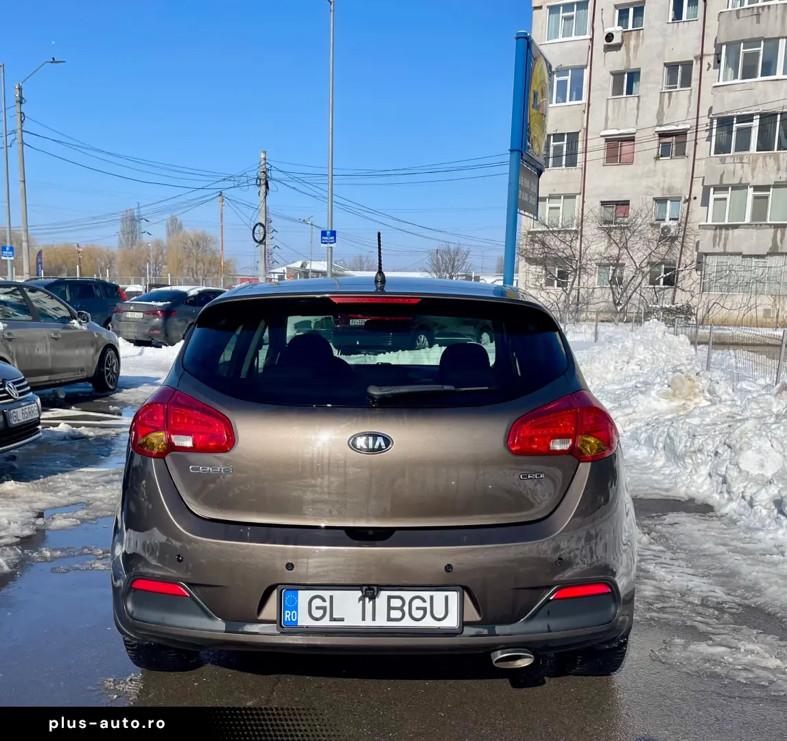 Kia Ceed 1.6 CRDi 128 ISG Platinum Edition