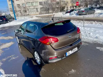 Kia Ceed 1.6 CRDi 128 ISG Platinum Edition