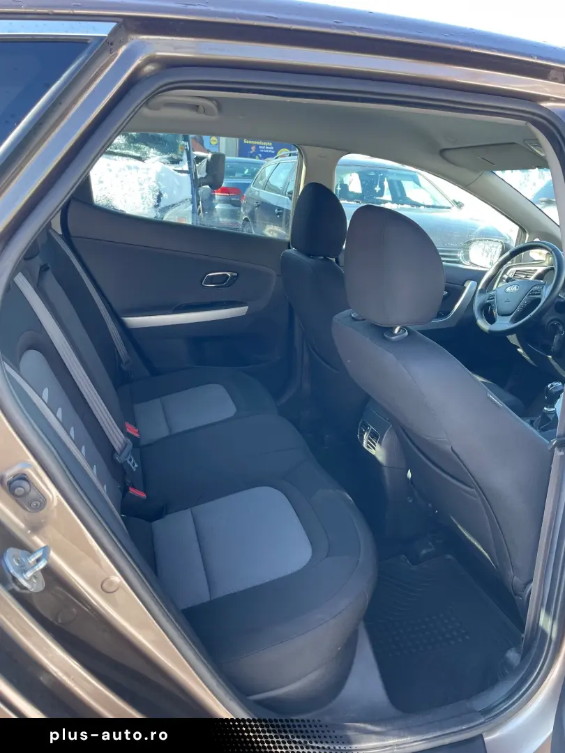 Kia Ceed 1.6 CRDi 128 ISG Platinum Edition