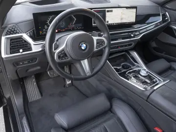 BMW X6 xDrive40d M-Sport Pro 22Z STANDHZ AktLENK H K