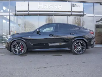 BMW X6 xDrive40d M-Sport Pro 22Z STANDHZ AktLENK H K