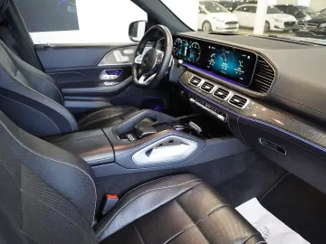 MERCEDES-BENZ GLS 400 d 4Matic AMG-LINE 22 Zoll Panorama 360