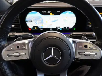 MERCEDES-BENZ GLS 400 d 4Matic AMG-LINE 22 Zoll Panorama 360