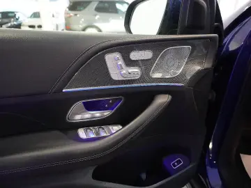 MERCEDES-BENZ GLS 400 d 4Matic AMG-LINE 22 Zoll Panorama 360