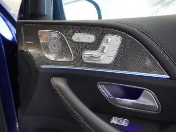 MERCEDES-BENZ GLS 400 d 4Matic AMG-LINE 22 Zoll Panorama 360