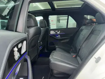 MERCEDES-BENZ GLE 63 S AMG 4Matic  Pano 360  22 Zoll