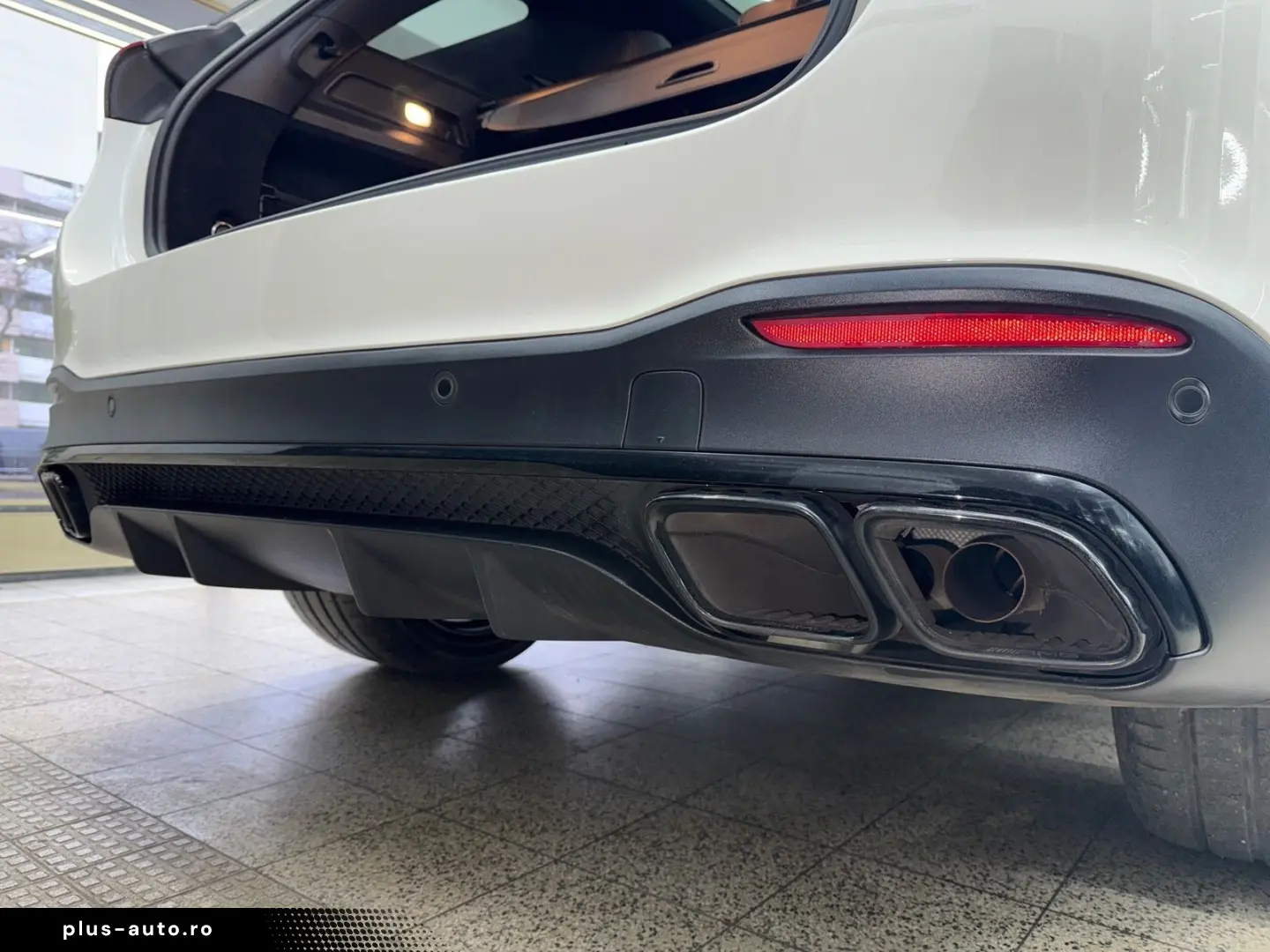 MERCEDES-BENZ GLE 63 S AMG 4Matic  Pano 360  22 Zoll