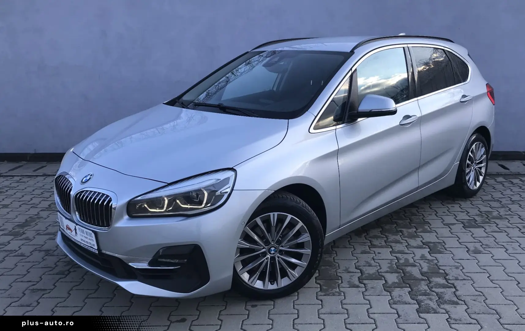 BMW Seria 2 220i Active Tourer Luxury Line