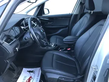 BMW Seria 2 220i Active Tourer Luxury Line