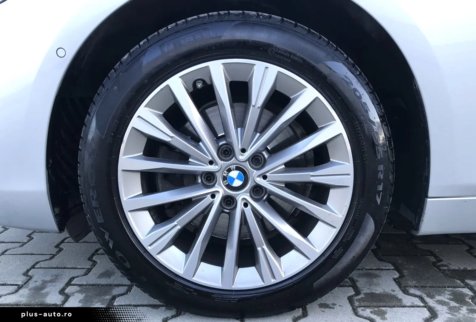 BMW Seria 2 220i Active Tourer Luxury Line