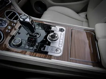 Bentley Continental GTC Azure   Bang & Olufssen