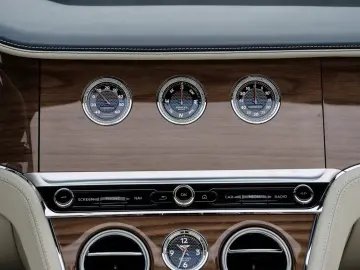 Bentley Continental GTC Azure   Bang & Olufssen