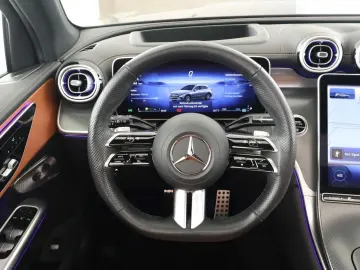 MERCEDES-BENZ GLC 300 d 4M AMG Night Leder braun Pan&hellip;