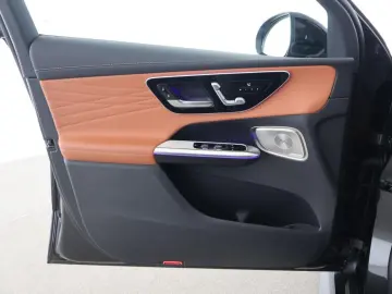 MERCEDES-BENZ GLC 300 d 4M AMG Night Leder braun Pan&hellip;