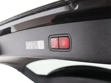 MERCEDES-BENZ GLC 300 d 4M AMG Night Leder braun Pan&hellip;