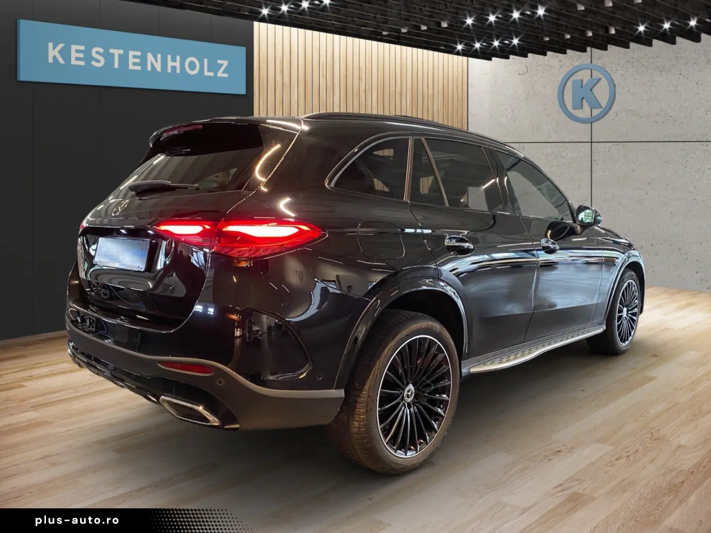 MERCEDES-BENZ GLC 400 e 4M  AMG AHK MEMORY PANO 360  HEAD-UP