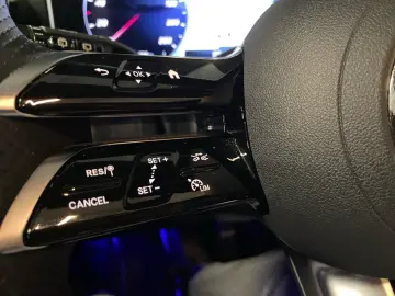 MERCEDES-BENZ GLC 400 e 4M  AMG AHK MEMORY PANO 360  HEAD-UP