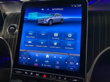 MERCEDES-BENZ GLC 400 e 4M  AMG AHK MEMORY PANO 360  HEAD-UP