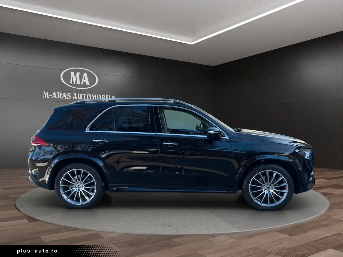 MERCEDES-BENZ GLE 400 d 4Matic 7Sitzer AMG Pano Head-Up AHK