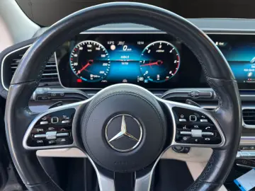 MERCEDES-BENZ GLE 400 d 4Matic 7Sitzer AMG Pano Head-Up AHK