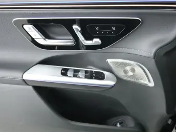 MERCEDES-BENZ EQE 500 4M SUV AMG Dig.Light Pano AHK &hellip;