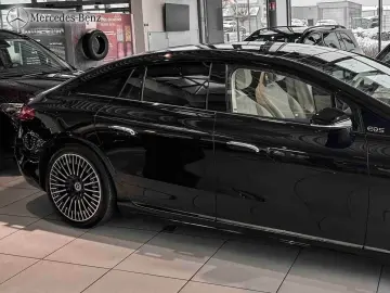 MERCEDES-BENZ EQS 580 4M AMG Night 360  Sitzh. Pano MBUX 21