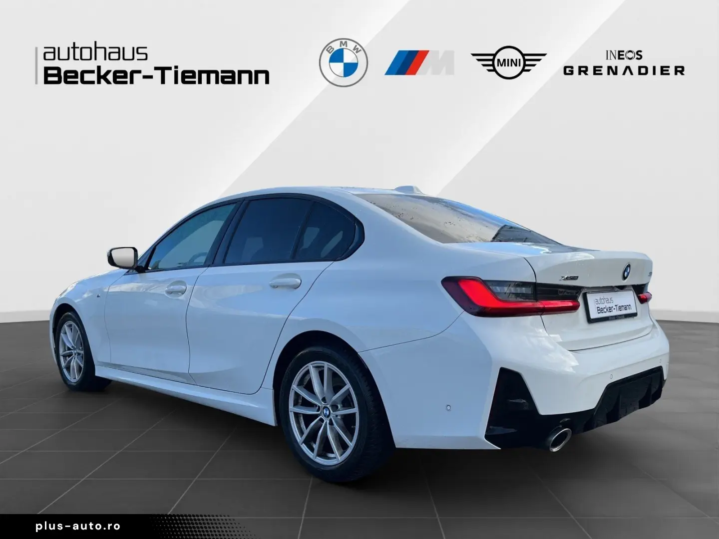 BMW 320i xDrive Lim. M-Sport HUD AHK DrivAss. ACC Pa
