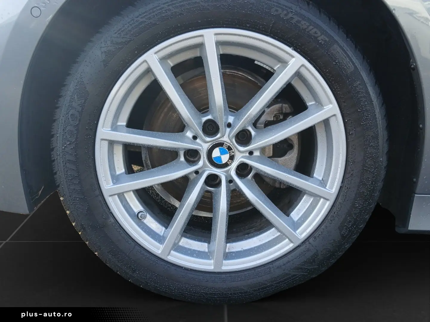 BMW 320i Limousine M-Sport AHK HUD Glasdach DrivAssP