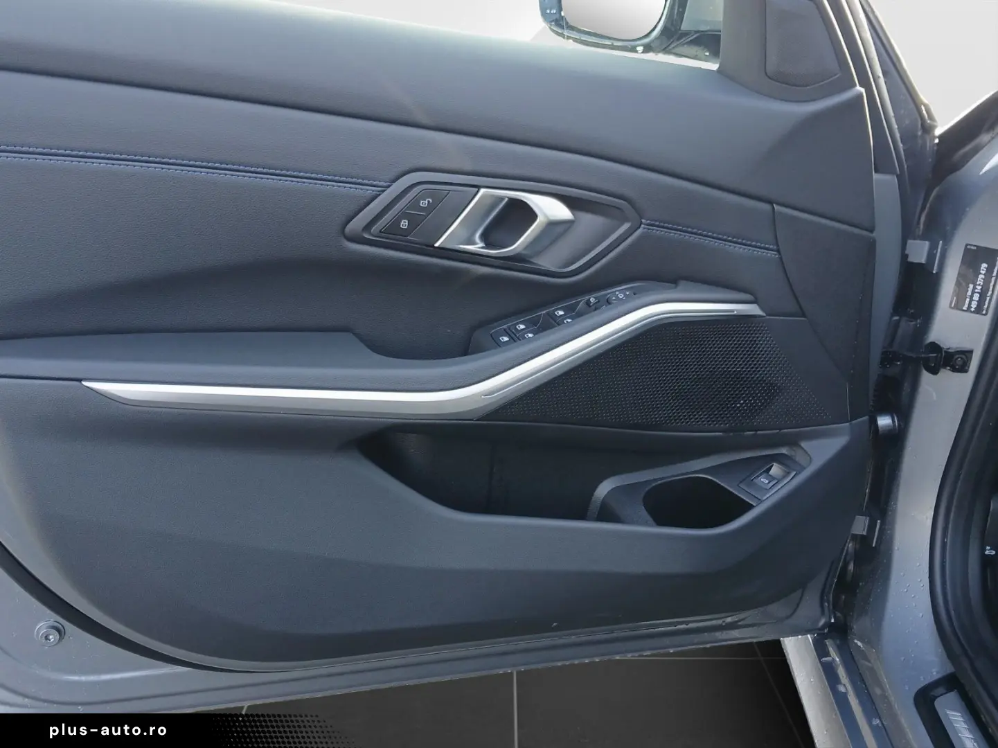 BMW 320i Limousine M-Sport AHK HUD Glasdach DrivAssP