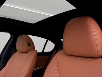 BMW 330i Limousine M SPORTPAKET UPE 75.020 --