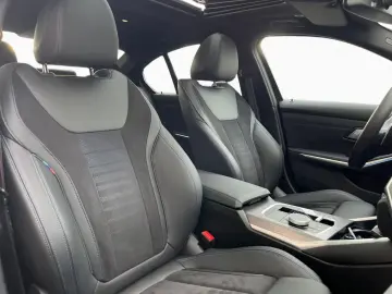 BMW 330i M SportPro ACC 360  HUD