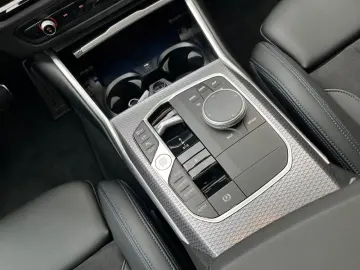 BMW 330i M SportPro ACC 360  HUD