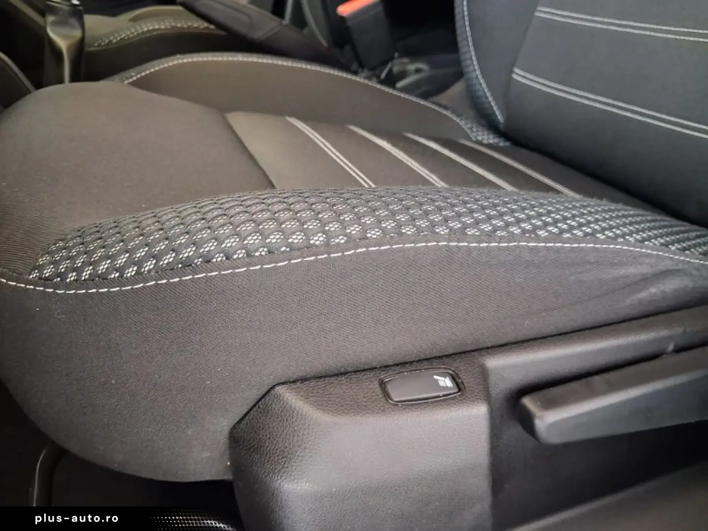 DACIA DUSTER 1.5 Blue dCi 115CP Orange 4WD