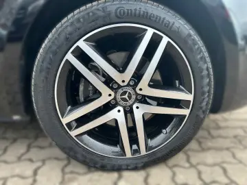 MERCEDES-BENZ V 300 Avantgarde 4M Panorama Airmatic