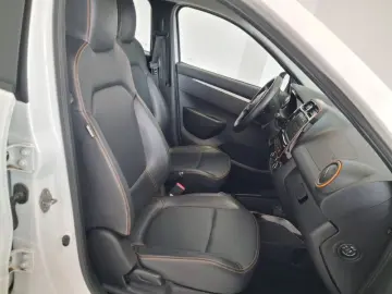 DACIA SPRING BEV 27kWh Comfort Plus Auto