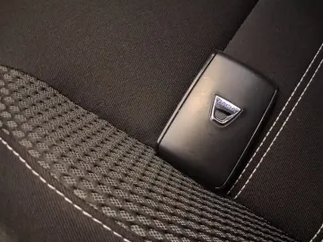 DACIA DUSTER 1.5 Blue dCi 115CP Prestige 4WD